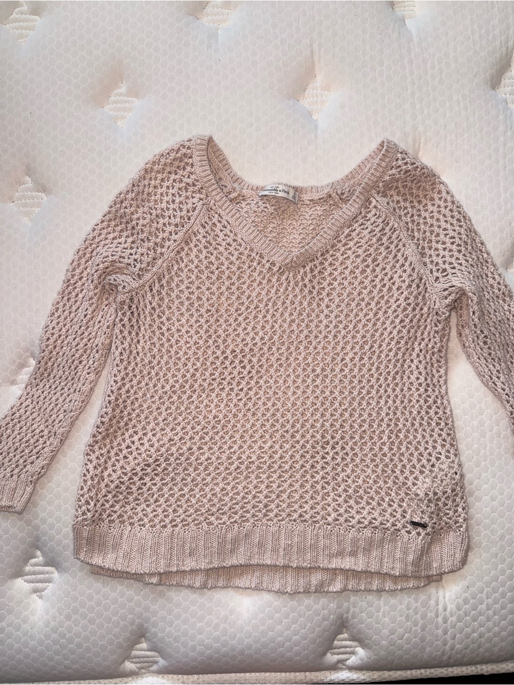 122. Abercrombie and fitch knit sweater size small - Picture 2 of 5
